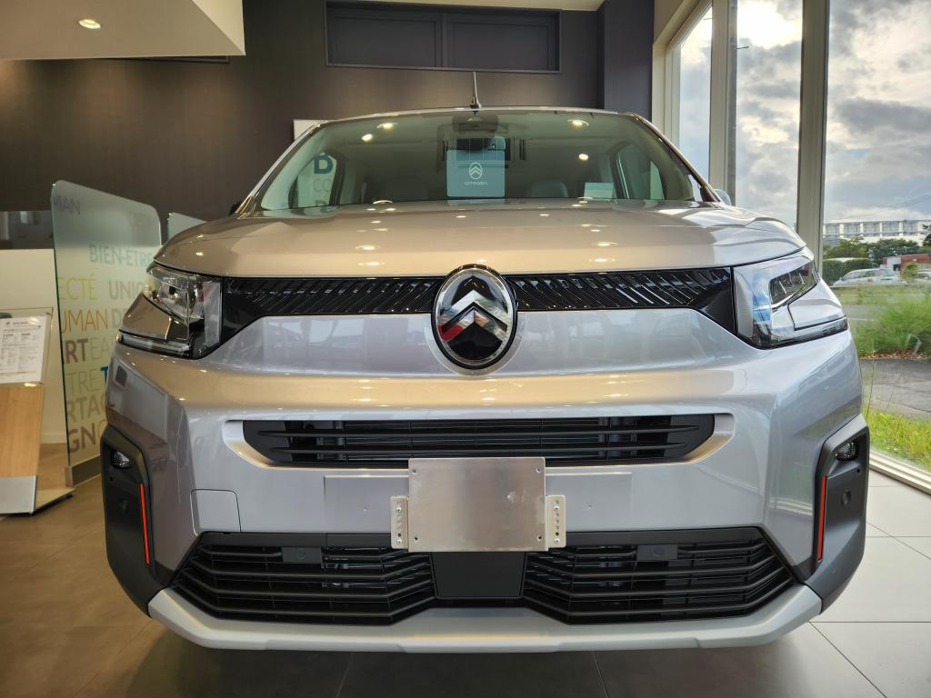【ショールームにて展示中】NEW CITROËN BERLINGO XTR Grip Control Package