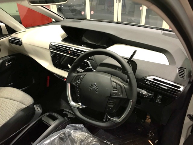 Grand C4 Picasso  DUNE BEIGE！！