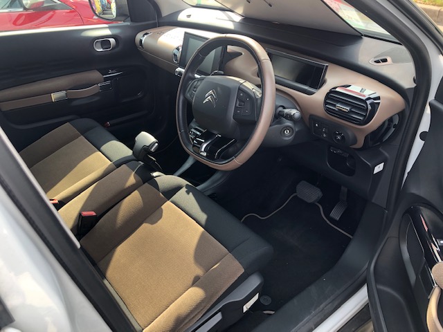 中古車紹介　－C4カクタス－