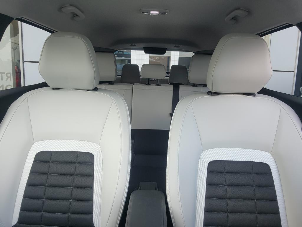 【NEW CITROËN C3 AIRCROSS】内装紹介｜シンプルで洗練された、機能的なインテリア